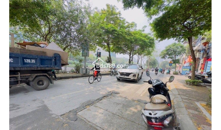 Bán nhà mặt phố Khương Đình, HN, DT 50 m2, 6 tầng, Mt 5.5 m, giá bán 17 tỷ